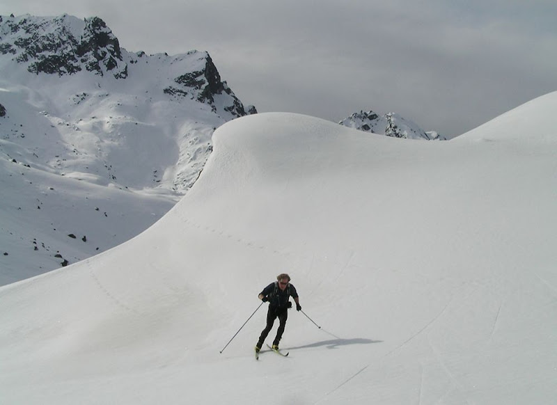 Crust Ski to Reed Lakes