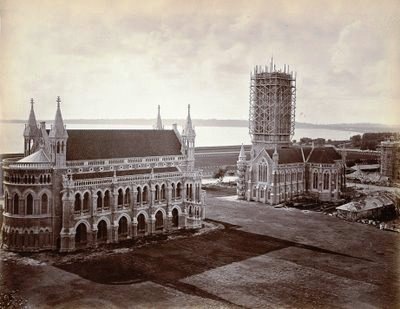 [3Rajabaitowerunderconstruction7.jpg]