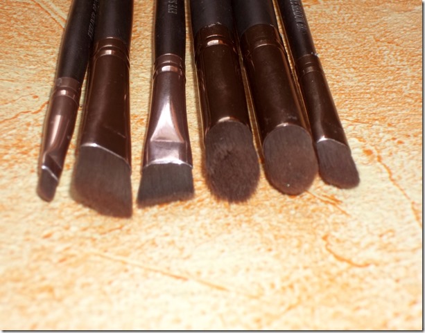 cosmetic brushes (8)