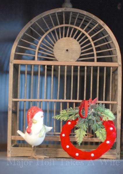 Christmas Bird Cage Glitter bird, wreath.jpg Christmas Bird Cage Glitter bird wreath
