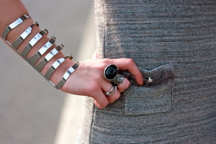 forever221 bracelet, ysl arty ring black