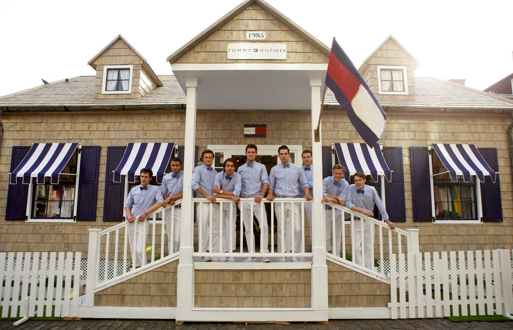 [tommy-pop-up-store%255B1%255D.jpg]