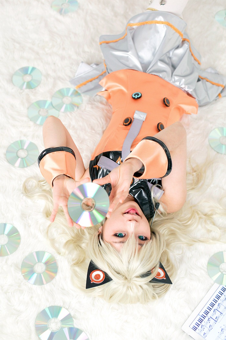 [vocaloid-seeu-korean-cosplay-by-tomia-005%255B4%255D.jpg]