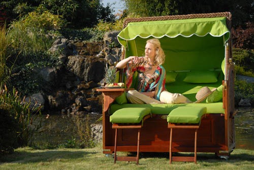 [stylish-and-comfortable-outdoor-furniture-by-Cocon-Center-19%255B5%255D.jpg]