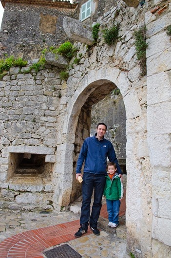 [Eze-2%255B4%255D.jpg]