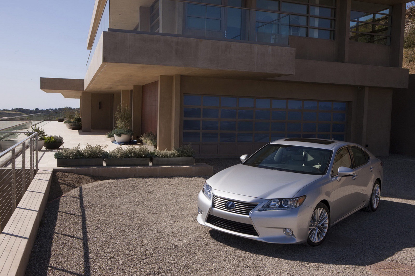 2013-Lexus-ES-5[2].jpg