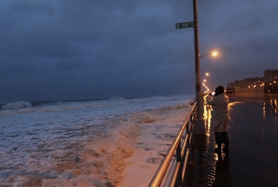 [hurricane-sandy-people-photos-8%255B2%255D.jpg]