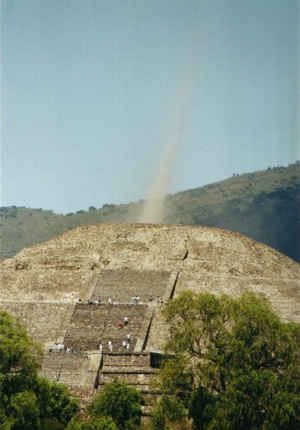 [Piramide_raio%2520de%2520luz%255B2%255D.jpg]