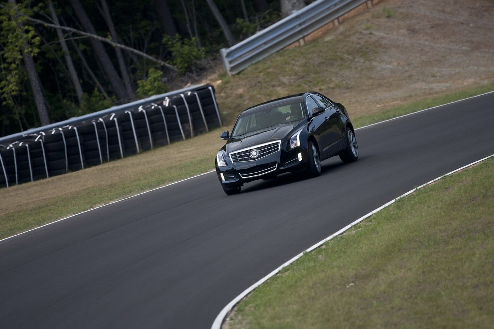 [2013-Cadillac-ATS-79%255B2%255D.jpg]