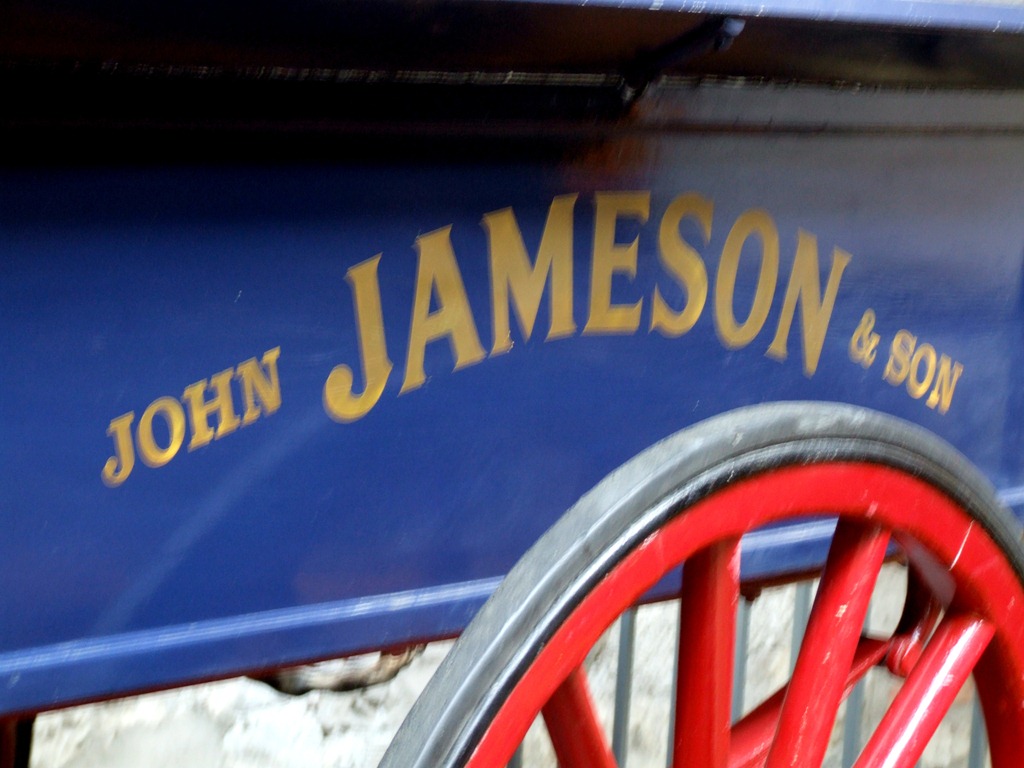 [Jameson-whiskey-cart-ireland%255B14%255D.jpg]