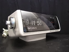 Sony Digimatic flip alarm clock radio