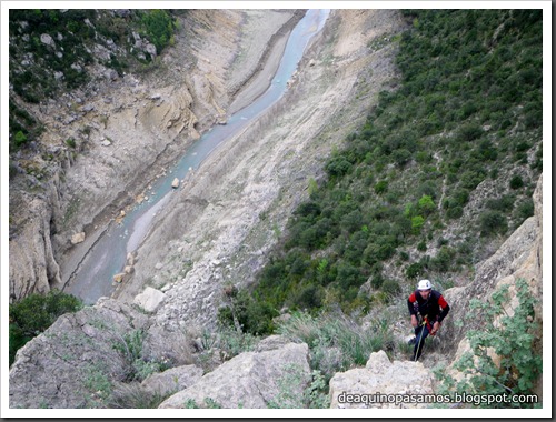 Via CADE 550m 6c (V A0 Oblig) (Pared de Aragon, Mont-Rebei) (Isra) 9996 Via CADE 550m 6c (V A0 Oblig) (Pared de Aragon, Mont-Rebei) (Isra) 9996