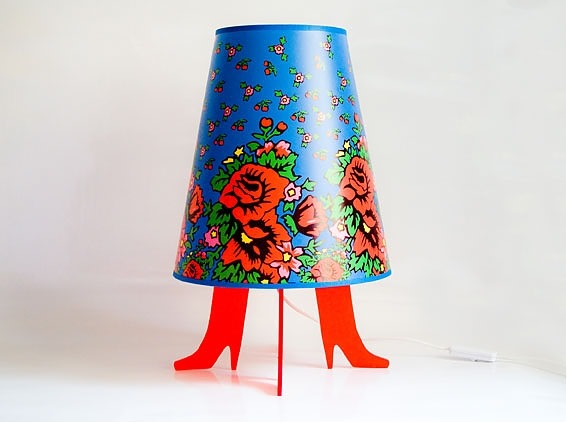 [155_she-lamp1.jpg]