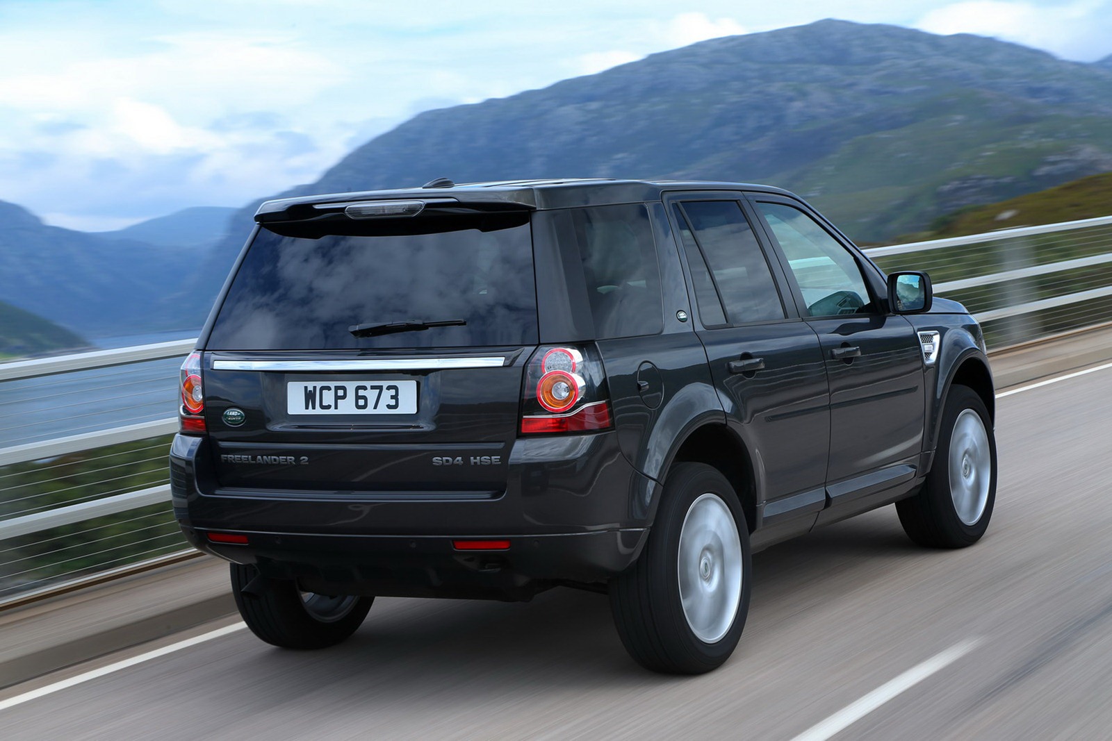 [2013-LR-Freelander-Facelift-6%255B2%255D.jpg]