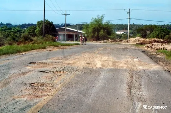 caos na RS-630 em São Gabriel 24-10-14 004