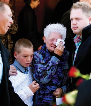 [SMIT%2520Bruwer%2520funeral%2520mother%2520Jeanette%252074%2520and%2520grandseun%2520Jaen-dre%252010%2520who%2520saw%2520his%2520SAPS%2520dad%2520shot%2520dead%255B5%255D.jpg]