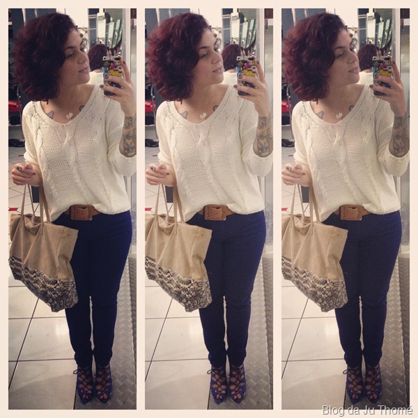 look calça azul, sapato azul, tricot branco e bolsa COLCCI (1) look calça azul, sapato azul, tricot branco e bolsa COLCCI (1)