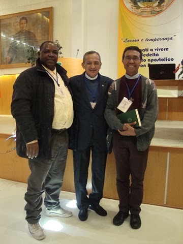 [rmor%2520e%2520dois%2520deolelg%2520moz%255B9%255D.jpg]