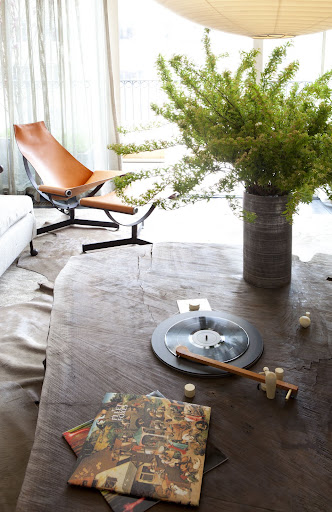 A turntable built into a coffee table? Genius! (Brad Ford ID)