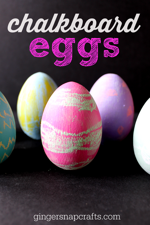 chalkboard eggs #Easter #kidscraft #chalk #decoart