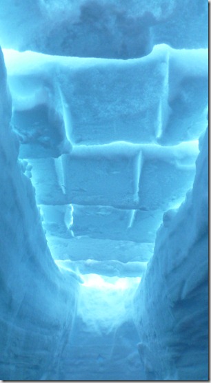 Great light in the snow trench ceiling