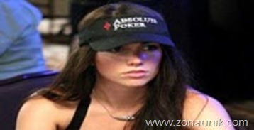 wanita pemenang poker