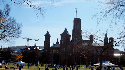 Smithsonian Associates