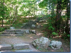 6805 Quebec - Gatineau Park - Mackenzie King Estate - Kingswood - steps back up from Kingsmere Lake 6805 Quebec - Gatineau Park - Mackenzie King Estate - Kingswood - steps back up from Kingsmere Lake
