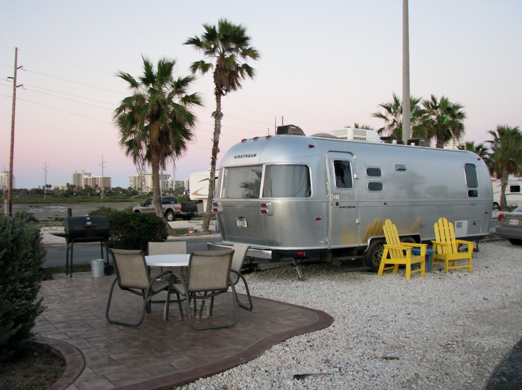 [5919%2520Texas%252C%2520South%2520Padre%2520Island%2520-%2520KOA%2520Kampground%2520-%2520our%2520Airstream%2520trailer%255B3%255D.jpg]