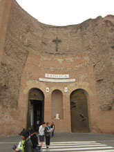 Базиликата “Santa Maria degli Angeli e dei Martiri”