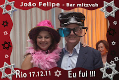 Fotos do evento João Felipe - 17.12.11. Foto numero 30 da Social Click Fotografia Digital, do Rio de Janeiro, RJ, que faz fotos divertidas, fotos malucas, fotos com fantasias, fotos na hora, fotografia maluca, fotografia divertida com molduras personalizadas. fotos divertidas malucas foto maluca animadas animado rj rio de janeiro divertida fantasia animada fotografia digital fotografo estudio fotografias
