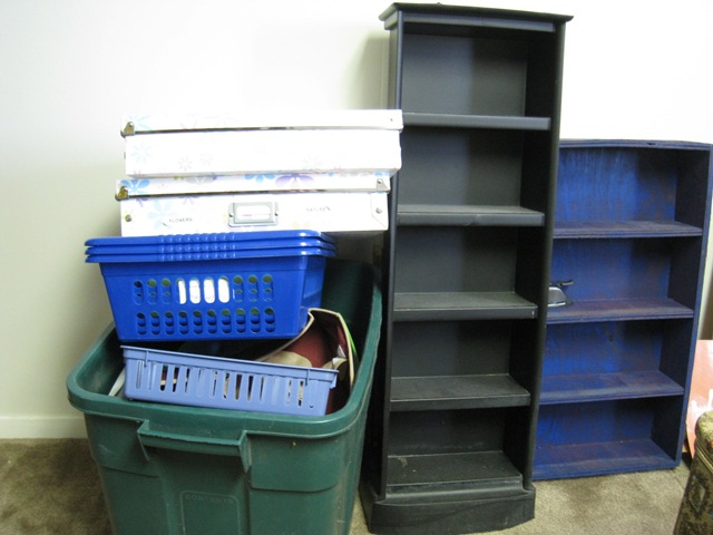 [apt_craftroom_emptyboxes_athomewithh%255B4%255D.jpg]