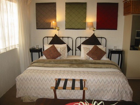 [big-studio-bedroom-area%255B4%255D.jpg]