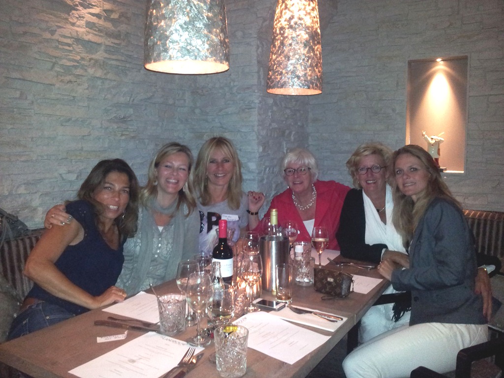 [ladies%2520dinner%255B8%255D.jpg]