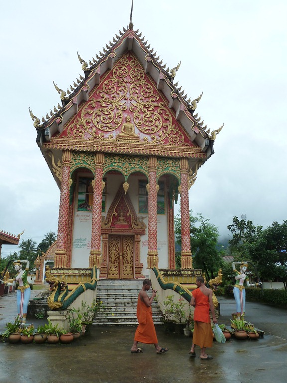 [Laos-Vang-Vieng-Sisoumank-Wat-9-Augu%255B22%255D.jpg]