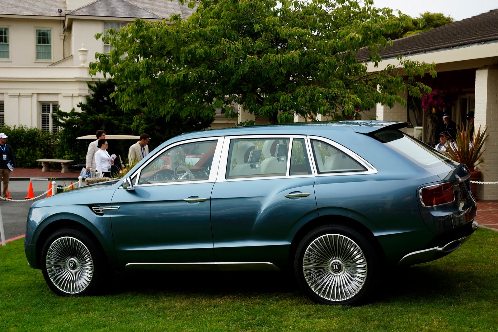 [Bentley-SUV-9%255B2%255D.jpg]