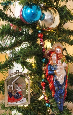 [DTA%2520Garland%2520035-001%255B4%255D.jpg]