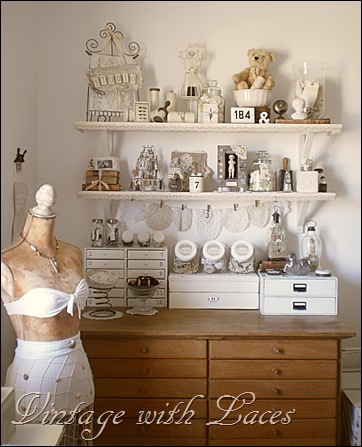 Vintage with Laces - Studio Vintage with Laces - Studio