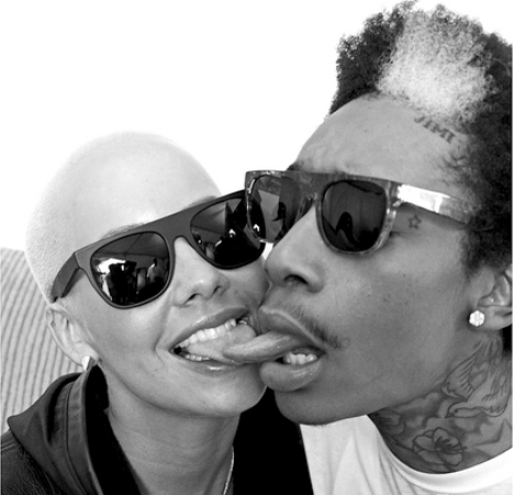 [amber-rose-and-wiz-khalifa%255B68%255D.png]