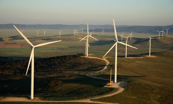 Capital-Wind-Farm-Bungendore.jpg