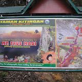 Sign at the starting point of the hike to Trusmadi (Daniel Quinn, July 2011)