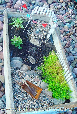 [northern%2520cottage%2520mini%2520garden%2520with%2520pennant%255B6%255D.jpg]