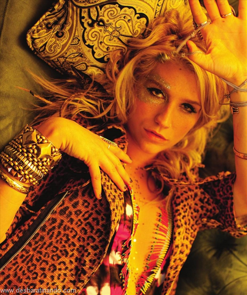 kesha linda sensual sexy gata desbaratinando (8)