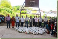 12-10-2013 entrega de apoyos en acaquila, tecoacuilco y san francisco ozomatlan
