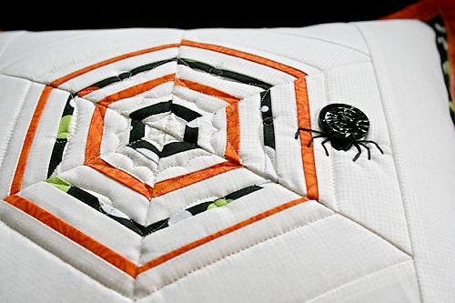 [2stringspiderwebquilting3.jpg]
