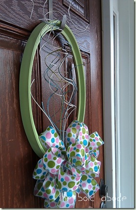 Frame Wreath Polka dot ribbon