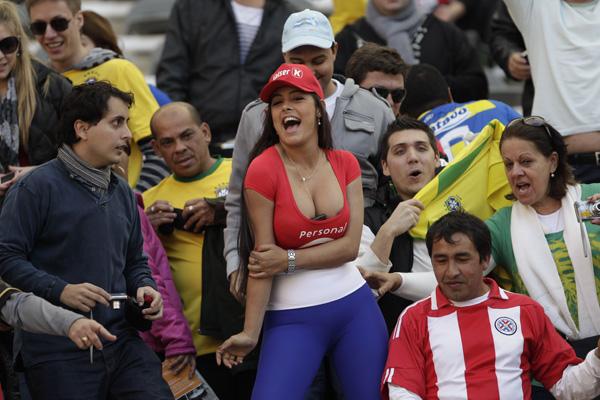 Fotos de Larissa Riquelme en la Copa America 2011 Fotos de Larissa Riquelme en la Copa America 2011