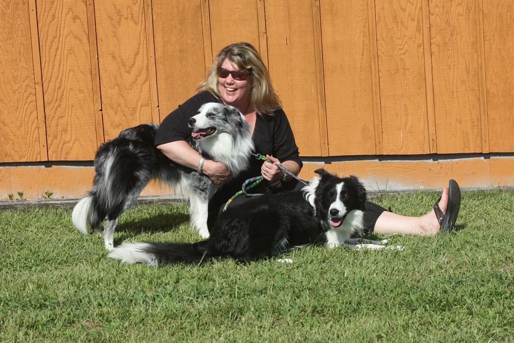 [Terri%2520%2526%2520Pups_082011-11%255B5%255D.jpg]