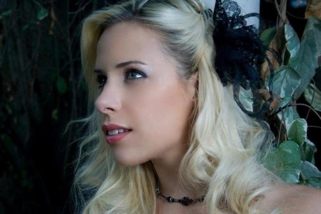 Matilde Bonasera en lenceria