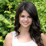 18407_Selena-Gomez_014_1600x1200-Sk4tz.jpg